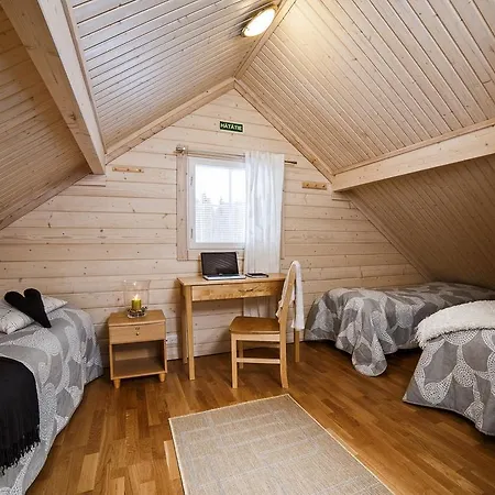 Holiday home Luoman Hirvimoekit *