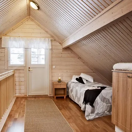 Luoman Hirvimoekit *