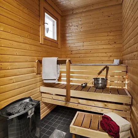 Holiday home Luoman Hirvimoekit Ahtari