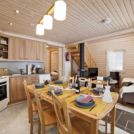 Holiday home Luoman Hirvimoekit *